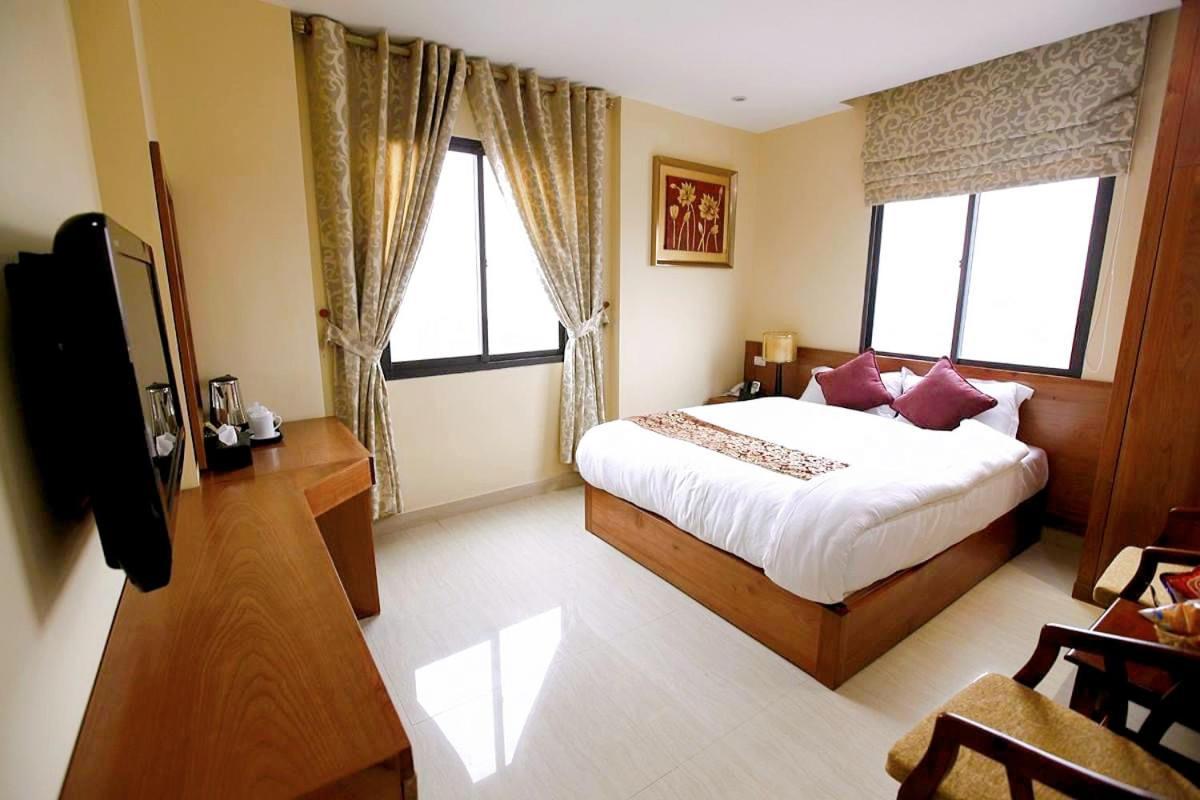 Hanoi B Hotel & Travel - 5 Mins Hoan Kiem Lake Dış mekan fotoğraf