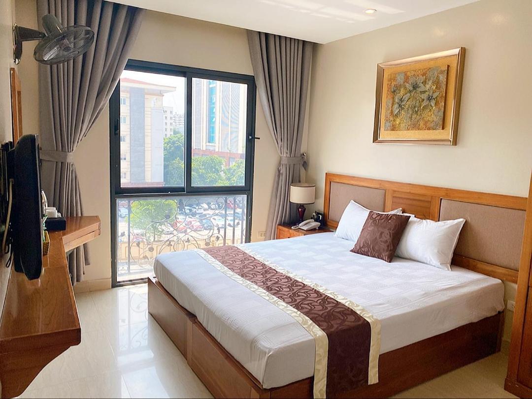 Hanoi B Hotel & Travel - 5 Mins Hoan Kiem Lake Dış mekan fotoğraf